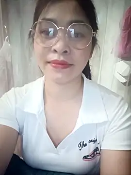 Bamboo-niee123 online show from 02/15/26, 04:06