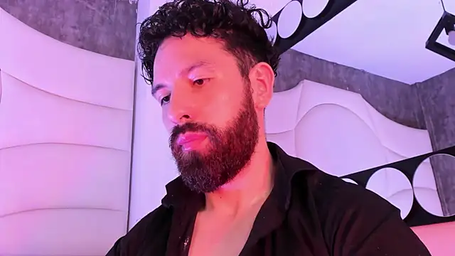 jackfoden01 online show from 12/17/25, 01:16