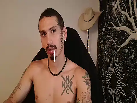 Snapshot of mateos6_6 chatting on 11/29/25, 04:51 mateos6 6 online show from 11/29/25, 04:51