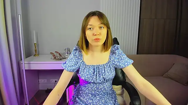 R I N A online show from 12/15/25, 01:00