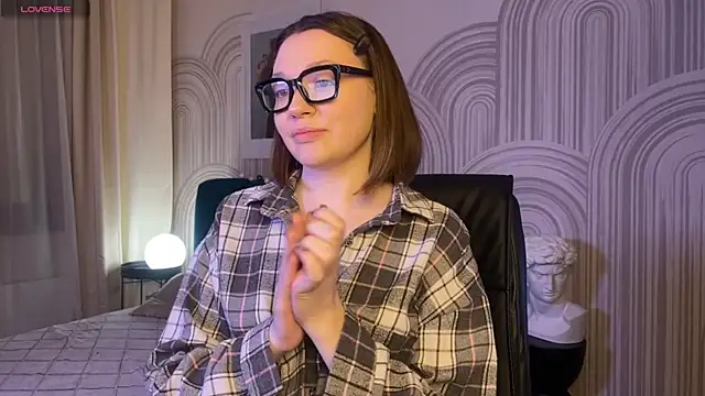 R I N A online show from 12/03/25, 01:06