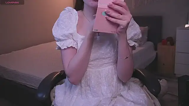 R I N A online show from 04/10/26, 01:12