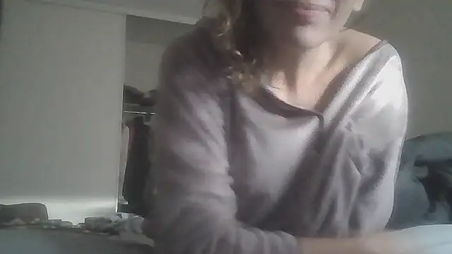 loveryvicky online show from 11/10/25, 10:15