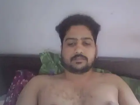 Snapshot of Bad_boy690@xh chatting on 10/28/25, 08:13 Bad boy690xh online show from 10/28/25, 08:13