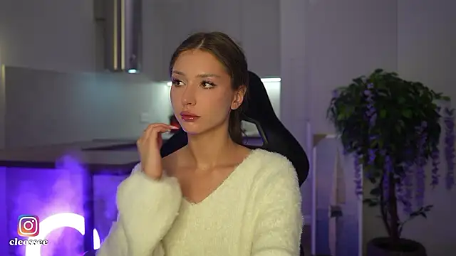 Snapshot of Cleose chatting on 02/13/26, 07:08 Cleose online show from 02/13/26, 07:08