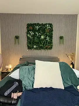 MysteryGirl   online show from 04/02/26, 07:15