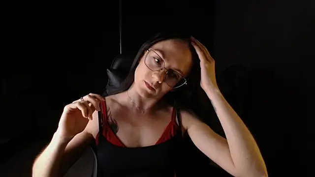 Snapshot of DarkSpark_ chatting on 11/29/25, 12:49 DarkSpark online show from 11/29/25, 12:49