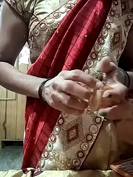 Cute Sanaaya online show from 11/17/25, 07:56