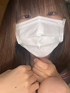 Snapshot of Natumi__ chatting on 10/28/25, 12:37 Natumi   online show from 10/28/25, 12:37