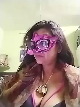 LOVE  RANI online show from 12/20/25, 01:36