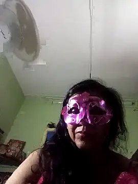 Snapshot of LOVE__RANI chatting on 07/06/26, 06:31 LOVE RANI online show from 07/06/26, 06:31
