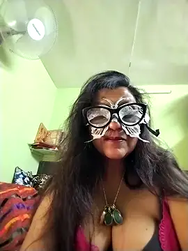 LOVE  RANI online show from 11/26/25, 07:52