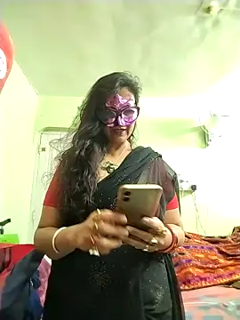 LOVE  RANI online show from 11/13/25, 08:29