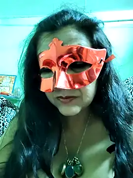 Snapshot of LOVE__RANI chatting on 02/22/26, 12:18 LOVE RANI online show from 02/22/26, 12:18