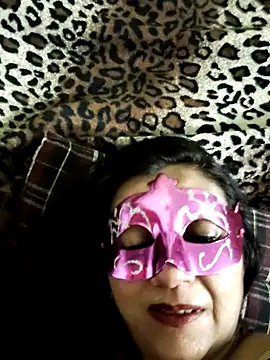 Snapshot of LOVE__RANI chatting on 06/06/26, 12:49 LOVE RANI online show from 06/06/26, 12:49