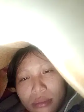 yoyo-mi online show from 11/12/25, 02:04