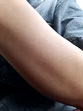 yoyo-mi online show from 04/07/26, 03:30