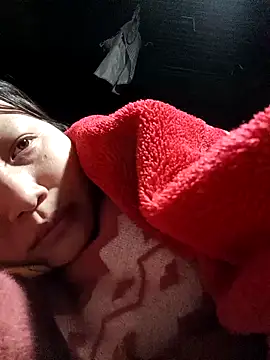 yoyo-mi online show from 12/18/25, 08:45