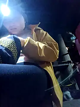 yoyo-mi online show from 03/11/26, 04:17