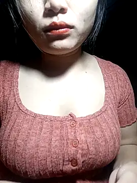 yoyo-mi online show from 10/30/25, 01:48