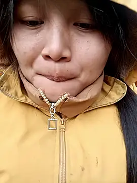 yoyo-mi online show from 12/19/25, 10:06