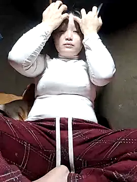 yoyo-mi online show from 02/07/26, 01:19