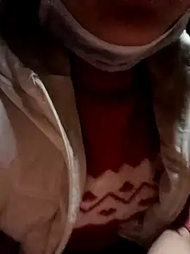 yoyo-mi online show from 12/15/25, 01:17