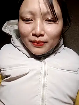 yoyo-mi online show from 11/21/25, 02:32