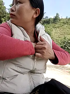 yoyo-mi online show from 11/15/25, 02:59