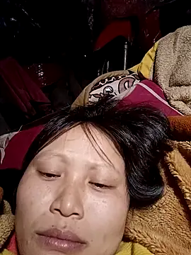 yoyo-mi online show from 11/17/25, 01:59