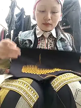 yoyo-mi online show from 02/17/26, 01:36