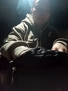 yoyo-mi online show from 12/22/25, 01:11