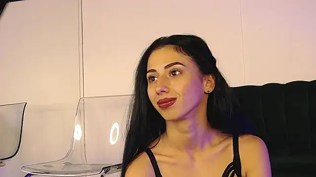 RebbeccaRay online show from 11/19/25, 08:09