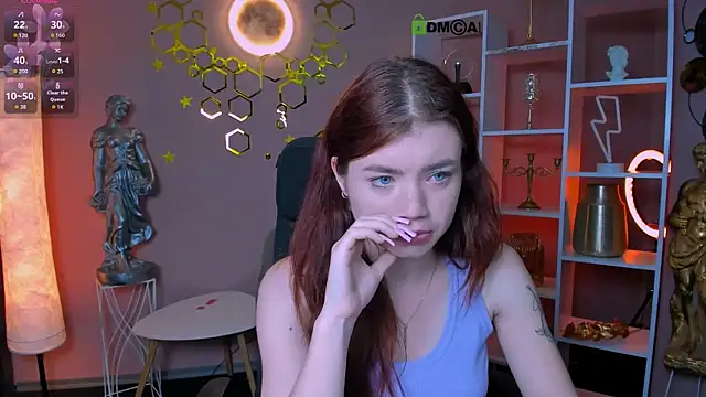 Snapshot of isabel_wave chatting on 07/13/26, 01:38 isabel wave online show from 07/13/26, 01:38