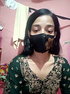 Green LaDY66 online show from 05/15/26, 05:33