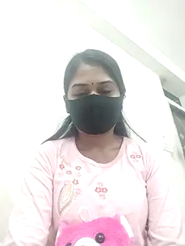 Green LaDY66 online show from 11/30/25, 06:58