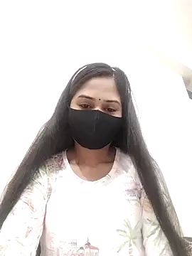 Green LaDY66 online show from 11/26/25, 10:26