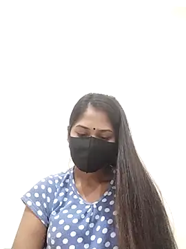 Green LaDY66 online show from 11/08/25, 04:10