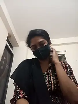 Snapshot of Green_LaDY66 chatting on 10/28/25, 04:17 Green LaDY66 online show from 10/28/25, 04:17