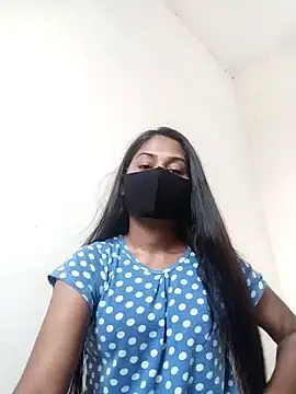 Green LaDY66 online show from 11/04/25, 04:38