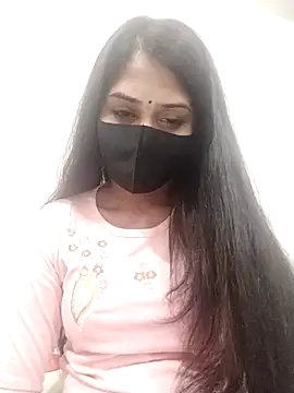 Green LaDY66 online show from 11/29/25, 06:52