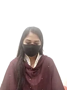 Green LaDY66 online show from 11/18/25, 10:29