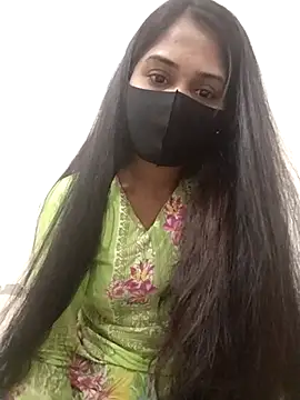 Green LaDY66 online show from 11/12/25, 04:11