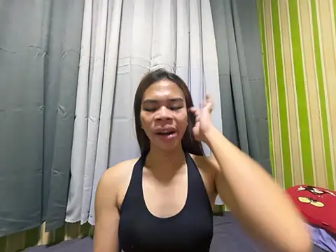 kierra fox online show from 12/17/25, 06:07