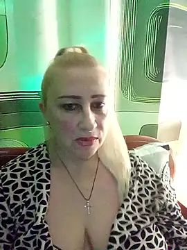 Esenia505 online show from 12/21/25, 04:03