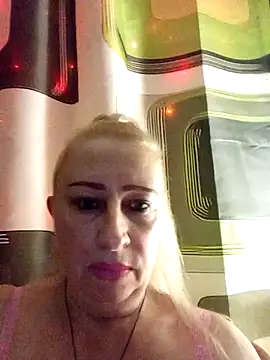 Esenia505 online show from 12/22/25, 05:40