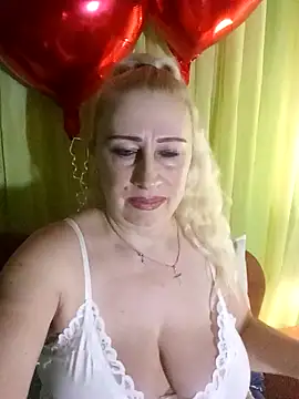 Esenia505 online show from 02/16/26, 04:11