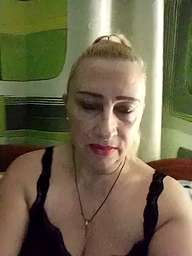 Esenia505 online show from 12/17/25, 03:33