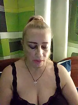 Esenia505 online show from 12/16/25, 03:11