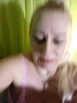 Esenia505 online show from 02/18/26, 04:32